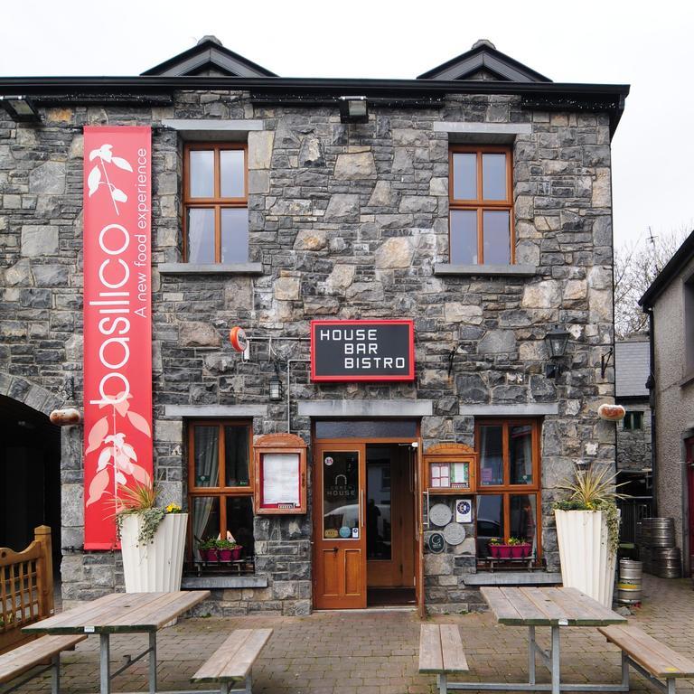 The Coach House Hotel Oranmore Buitenkant foto